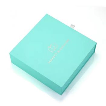 BDL Free Design Custom Luxury Flip Folding Wrapping Paper Gift Box Magnets Environmentally Friendly Logo Gold Foil Stamp
